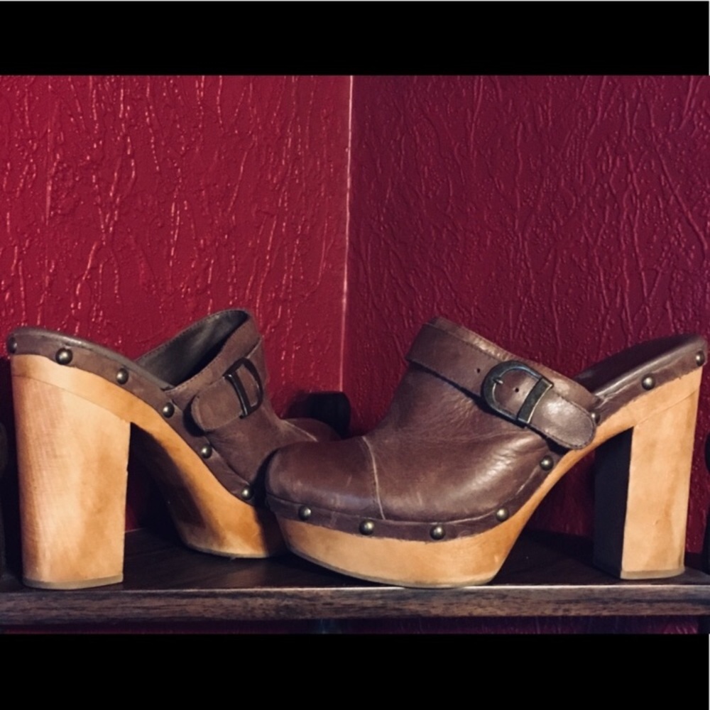 ❤️ZIGI GIRL❤️ GENUINE LEATHER STUDDED CLOGS-9 - Picture 1 of 6